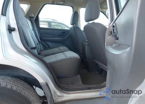 2005 Ford Escape Xls from USA, damaged, VIN 1FMYU02Z55KA79000